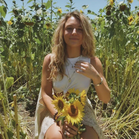 Meet your Posher, Samantha - Picture 1 of 1